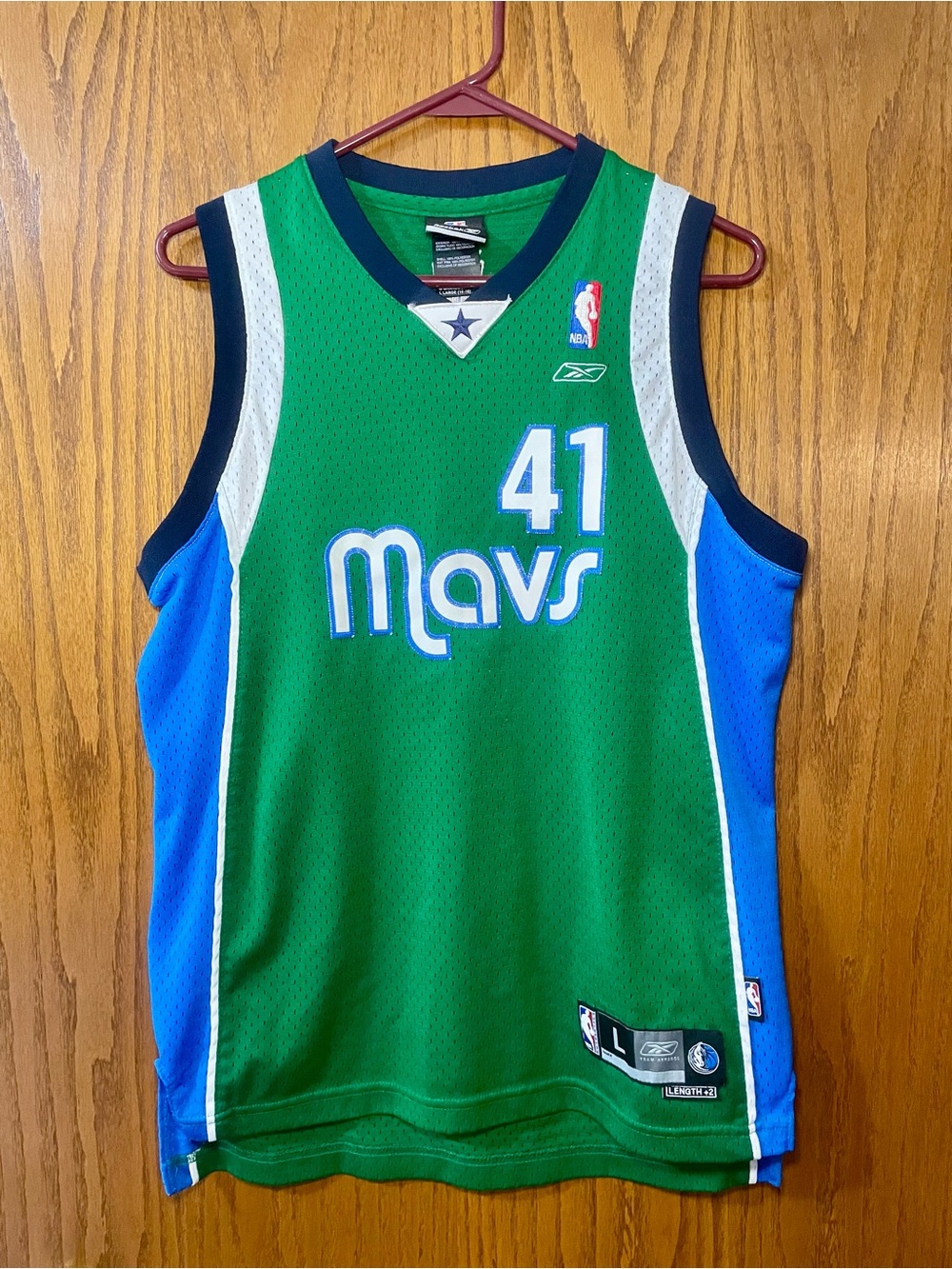 Reebok NBA Dallas Mavericks #41 Dirk Nowitzki Jersey Boys Large Green Y2K VTG